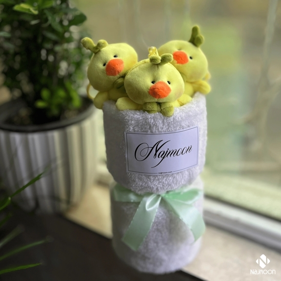  بوکت عروسکی جوجه و دستگل رومیزی با عروسک جوجه 